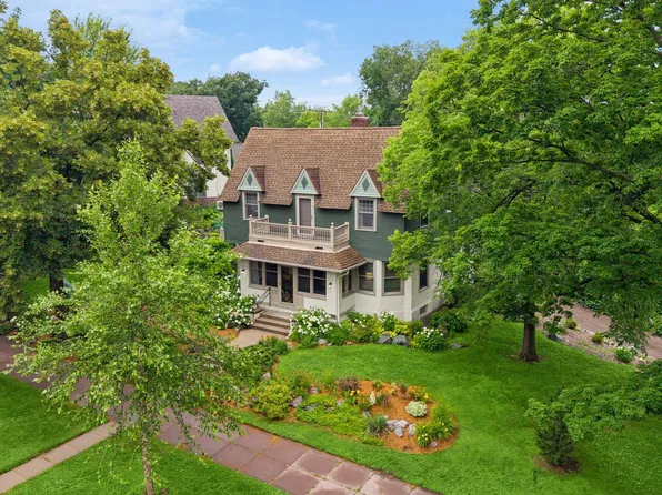 1818 Kenwood Pkwy, Minneapolis, MN 55405