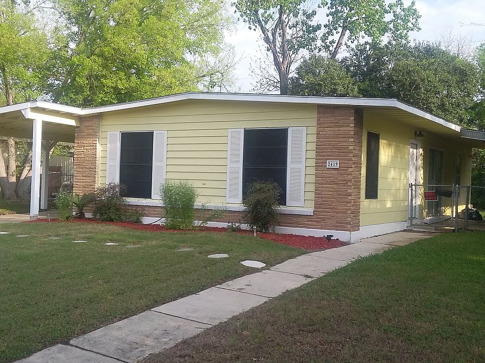 1st image of 2419 Eland Dr