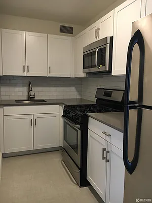 Rented by Oxford Property Group | media 12