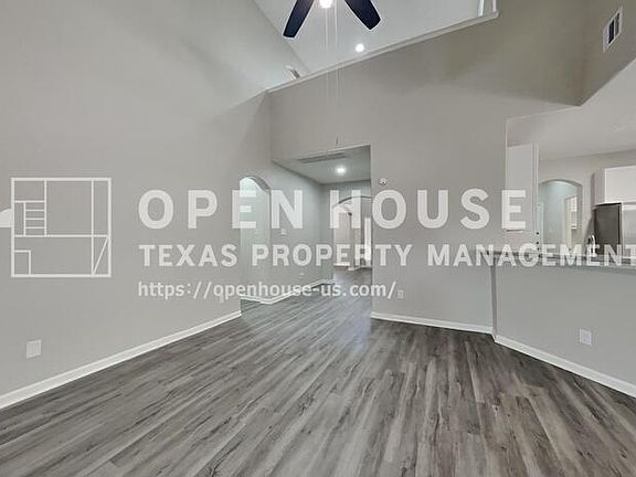 3rd image of 8618 Cedar Walk Dr