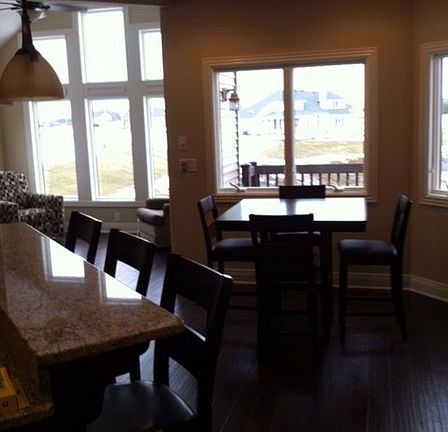 Kitchen Nook
						:
						Pond View