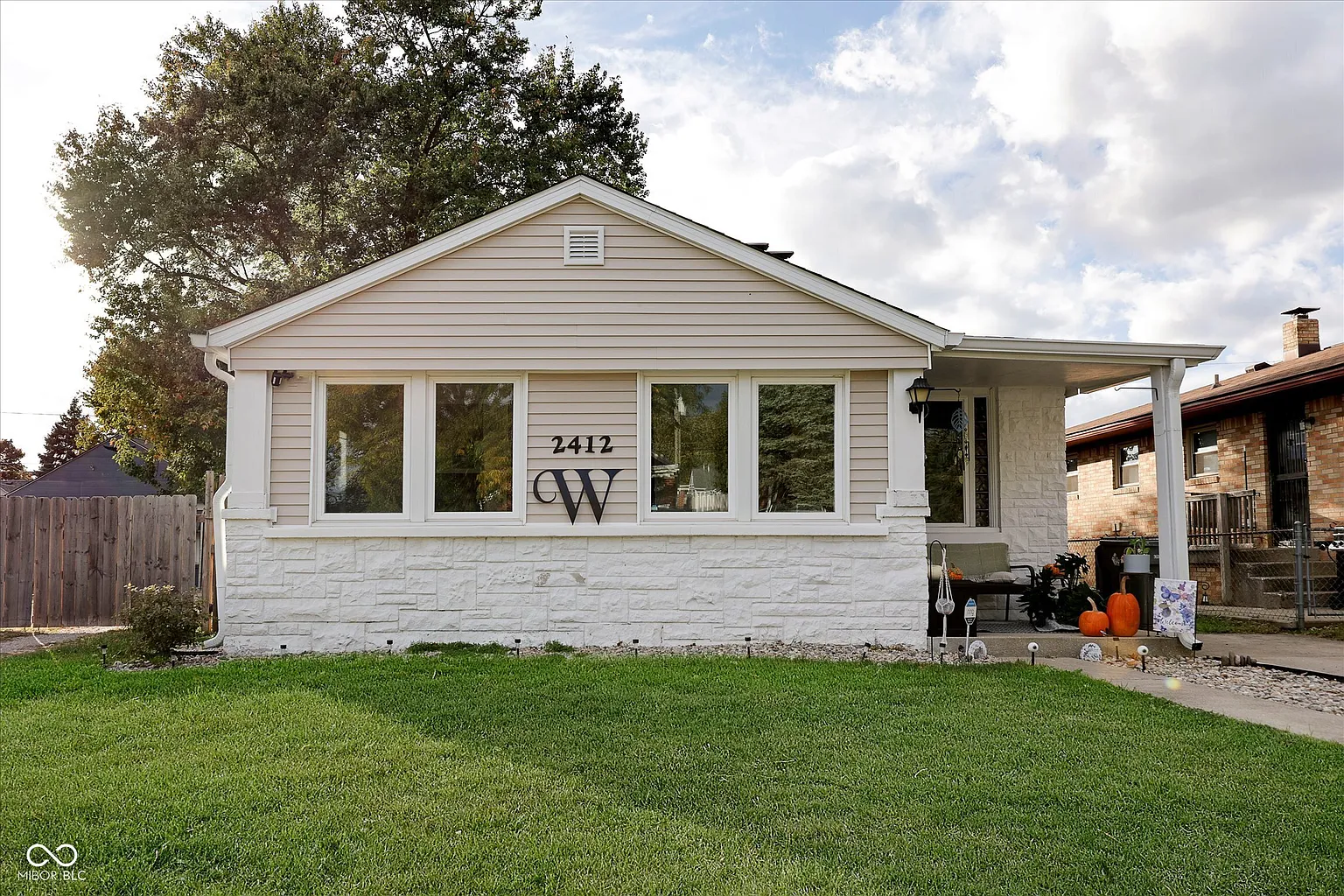 2412 Harlan St photo 1