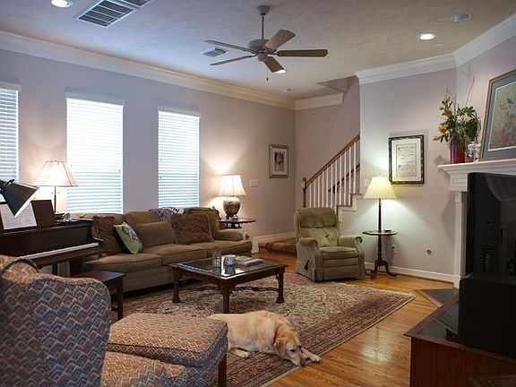 3rd image of 1314 W Park At Shady Villa