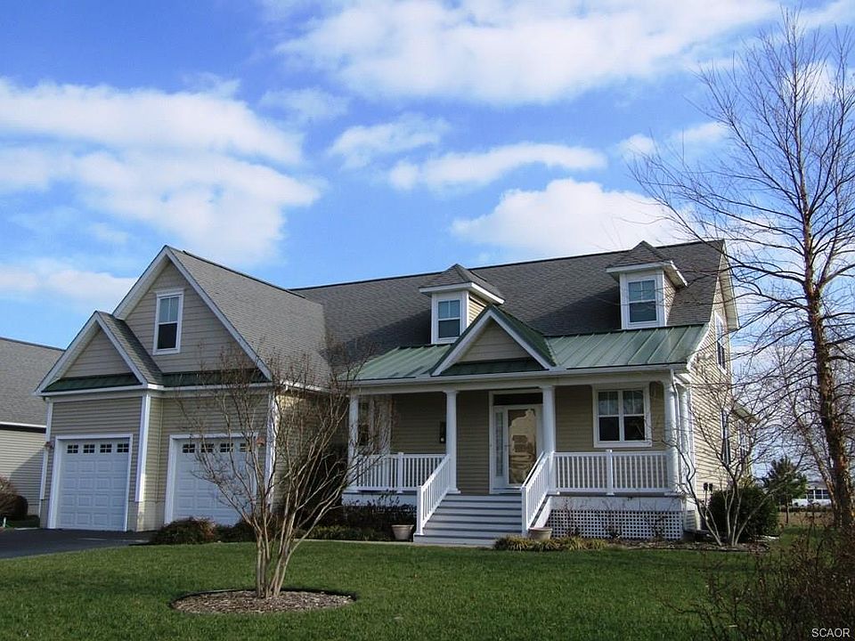 1st image of 37338 Hidden Bay Dr