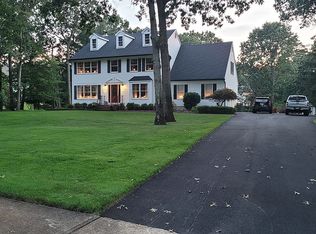 1 Sherwood Dr, Eatontown, NJ 07724