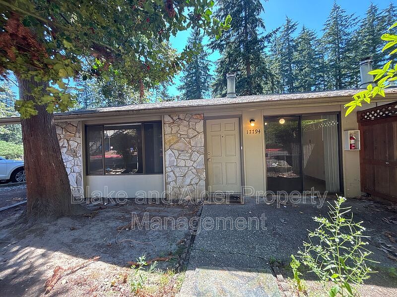 1st image of 17794 Webster Rd