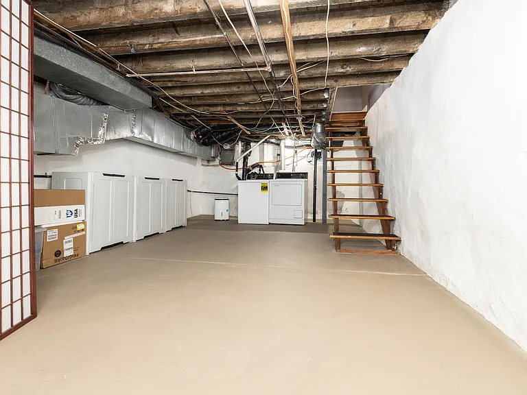 860 N Bailey St — Photo 13