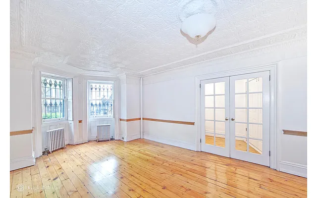 Rented by Douglas Elliman | media 14