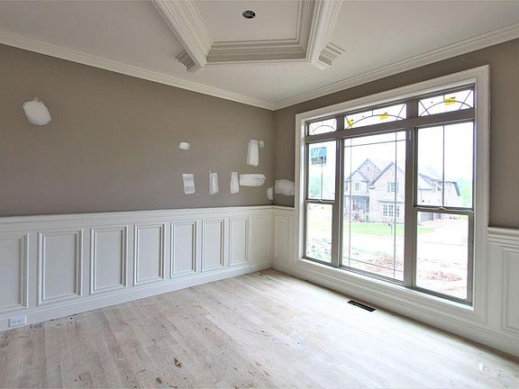4th image of 416 Whitley Way #218