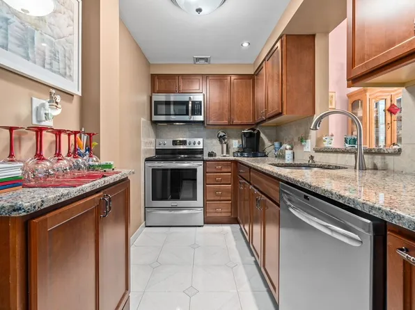 72 Lubec St APT 12, East Boston, MA 02128