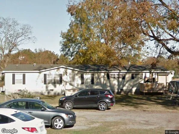 503 E Hillsboro St, Mount Olive, NC 28365