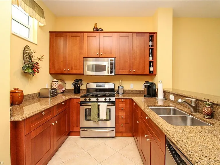 9224 Campanile Cir #203 — Photo 28