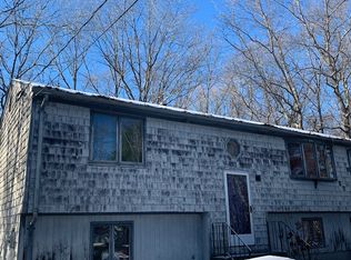 65 Doe Crossing Dr, Pascoag, RI 02859