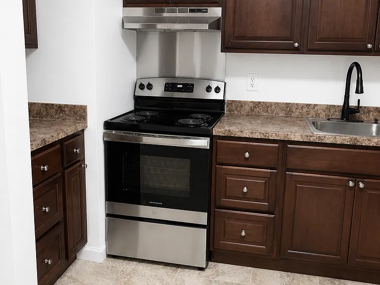 B1 Avon Dr #B1 — Photo 4