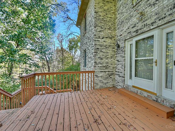 2nd image of 111 Ariel Ln