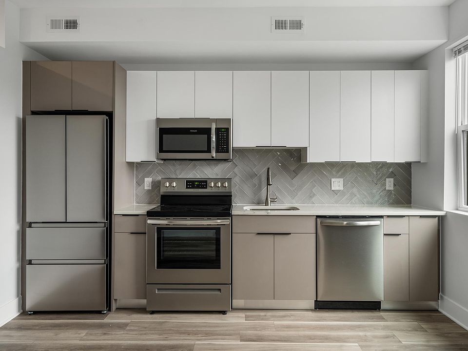 1st image of 3845 Wallace St #2F