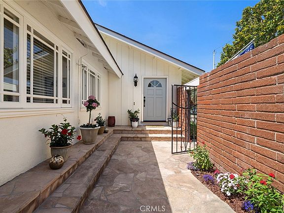 3rd image of 18775 Santa Mariana St