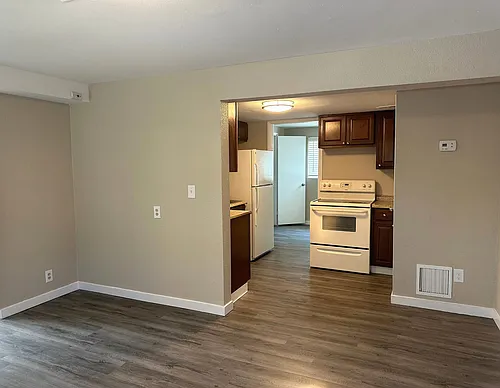 102 W Ida Ave Photo 1