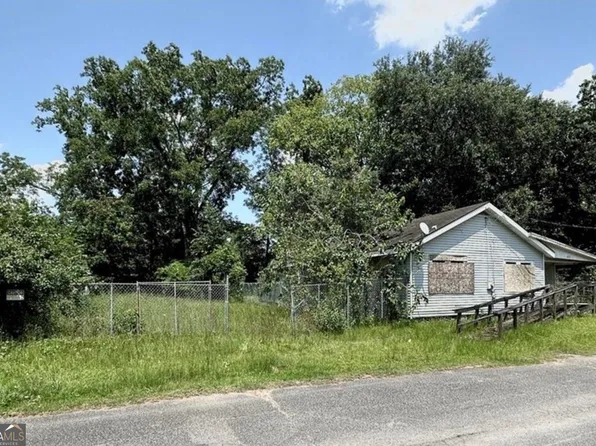 4112 & 4114 6th St, Savannah, GA 31408