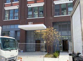 181 Huron St #UPH02, Toronto, ON M5T 0C1