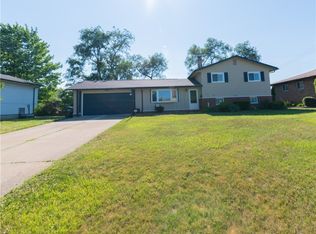 5528 Meadow Ln, Bedford Heights, OH