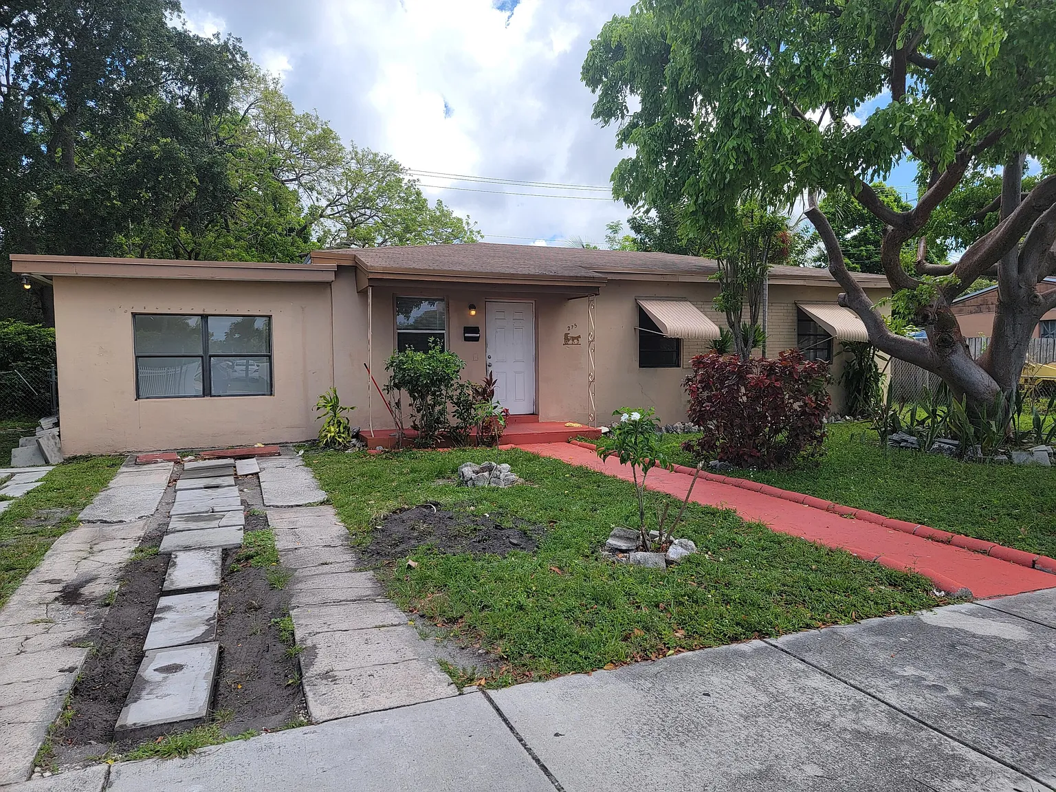 4 bed, 2.0 bath, 1248 sqft, $3,500 — Photo 1