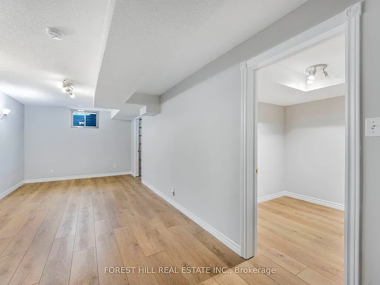 57 Michael Cres — Photo 18