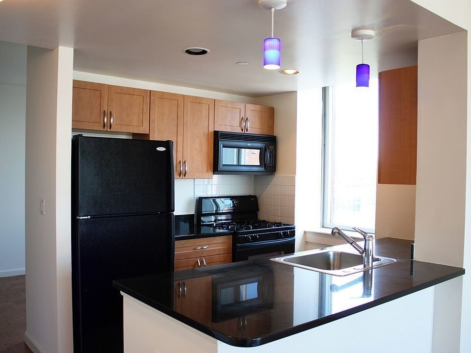 1st image of 229 Chrystie St APT 731