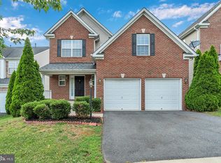 9170 Finnegan St, Lorton, VA 22079