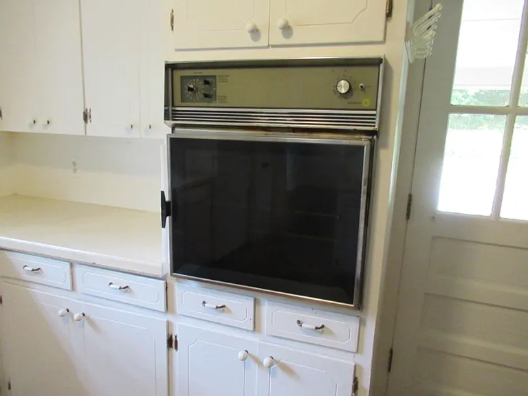 70 Gibson Dr — Photo 13