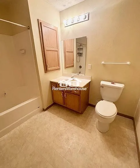 135 N Saint West A #A — Photo 10