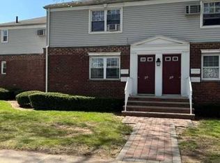 210 Grand Ave #A, Rutherford, NJ 07070