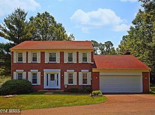 8203 Labbe Ln, Vienna, VA 22182