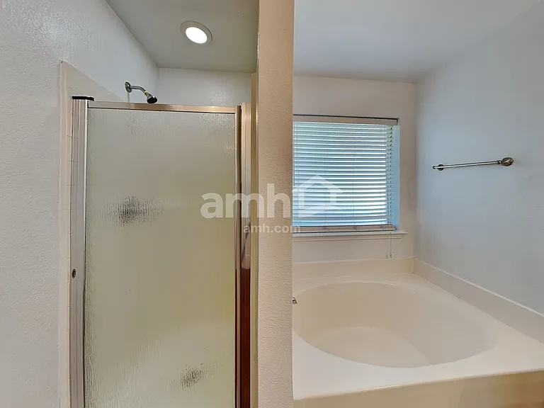 1417 Indian Wells Trl — Photo 10