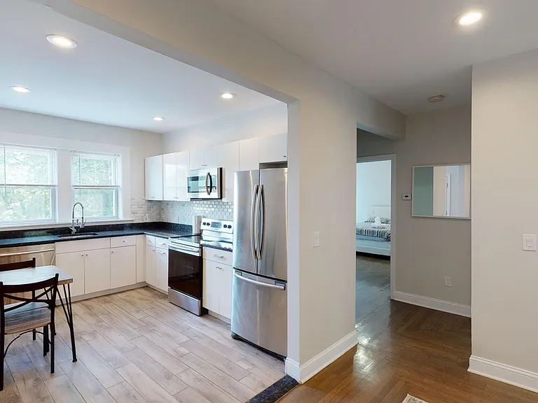 90 Bristol St — Photo 13