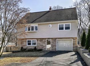 20 Lenape Rd, Ringwood, NJ 07456