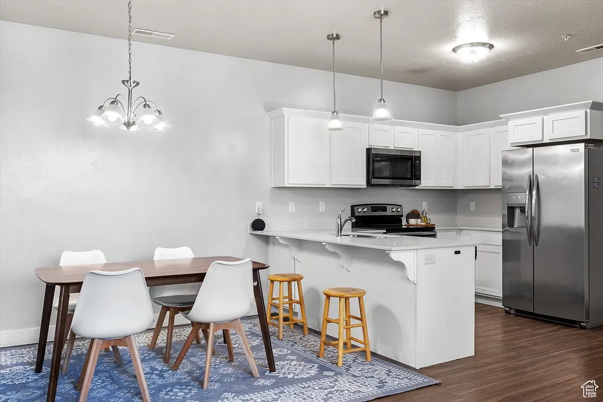 3 bed, 1233 sqft, $1,700 — Photo 2