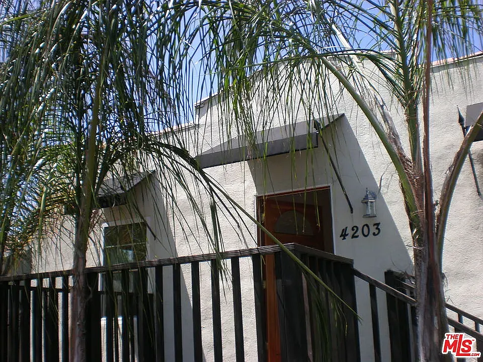 3 bed, 2000 sqft, $6,000 — Photo 2