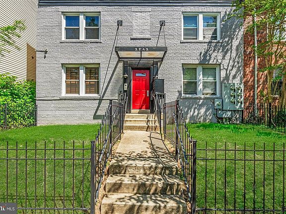 2nd image of 1241 18th St NE #5