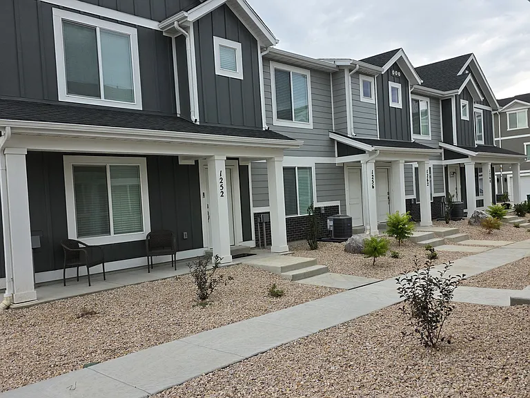 1256 N 300 E — Photo 10