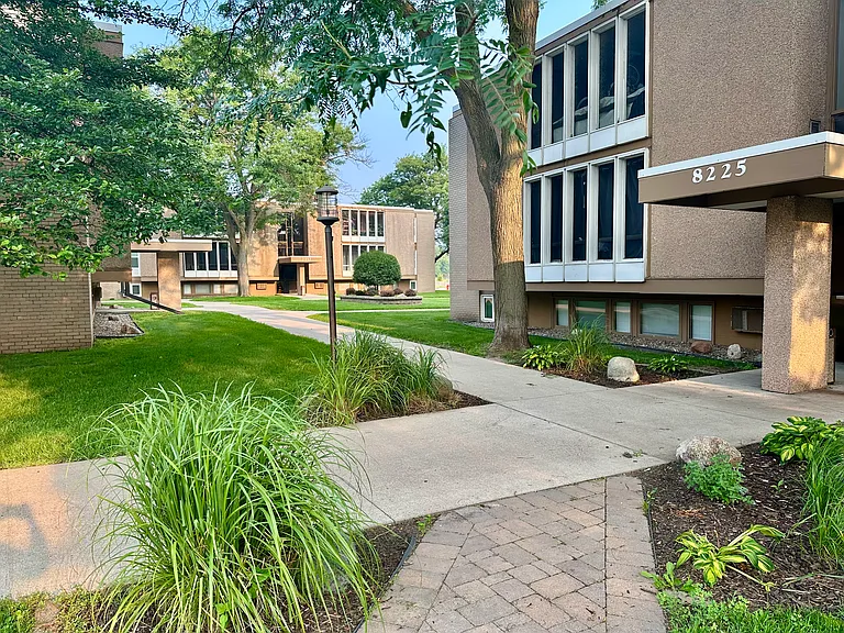 Aquila Court exterior