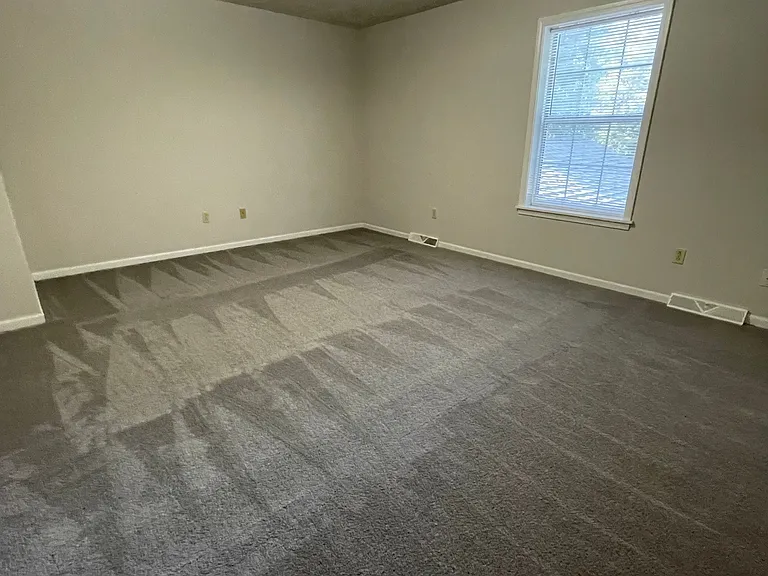 2213 Live Oak Ln — Photo 9