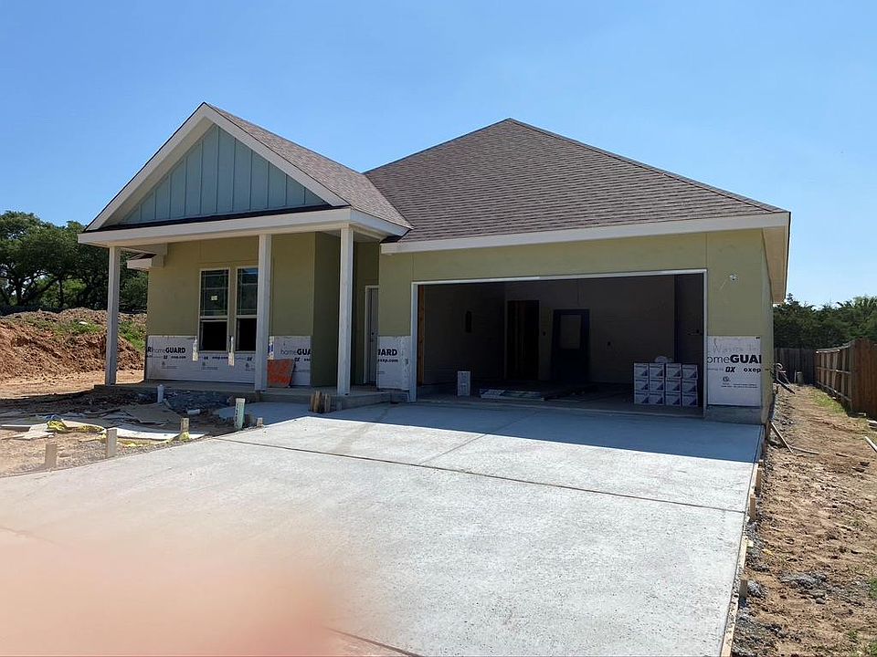 1st image of 308 Winston Dr