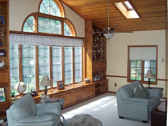 Addition on Family Room w/ Built-Ins and Paladian Window
