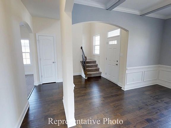 2nd image of 615 Villa Grande Dr
