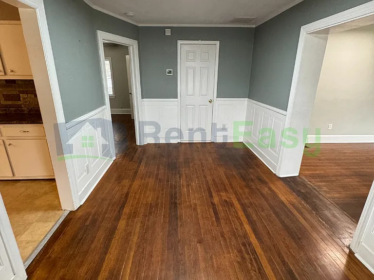 640 Great Bridge Blvd — Photo 2