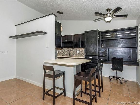 4th image of 9872 Nob Hill Ct #9872