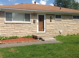 7901 Jonquil Dr, Louisville, KY 40258