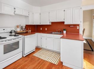 8845 Wallingford Ave N, Seattle, WA 98103