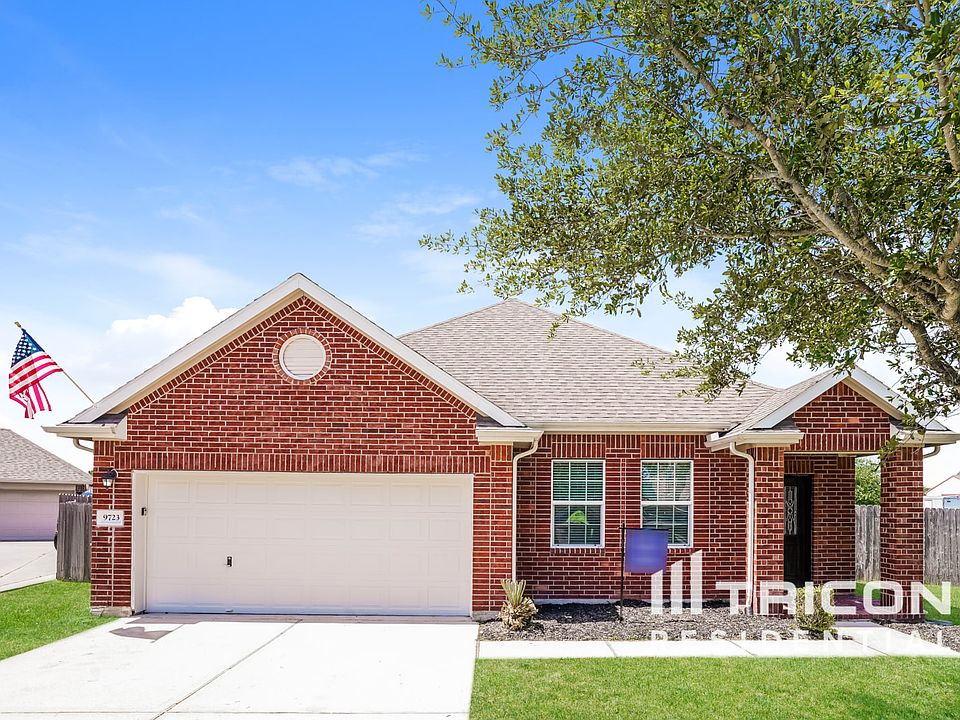 1st image of 9723 Crestwood Dr